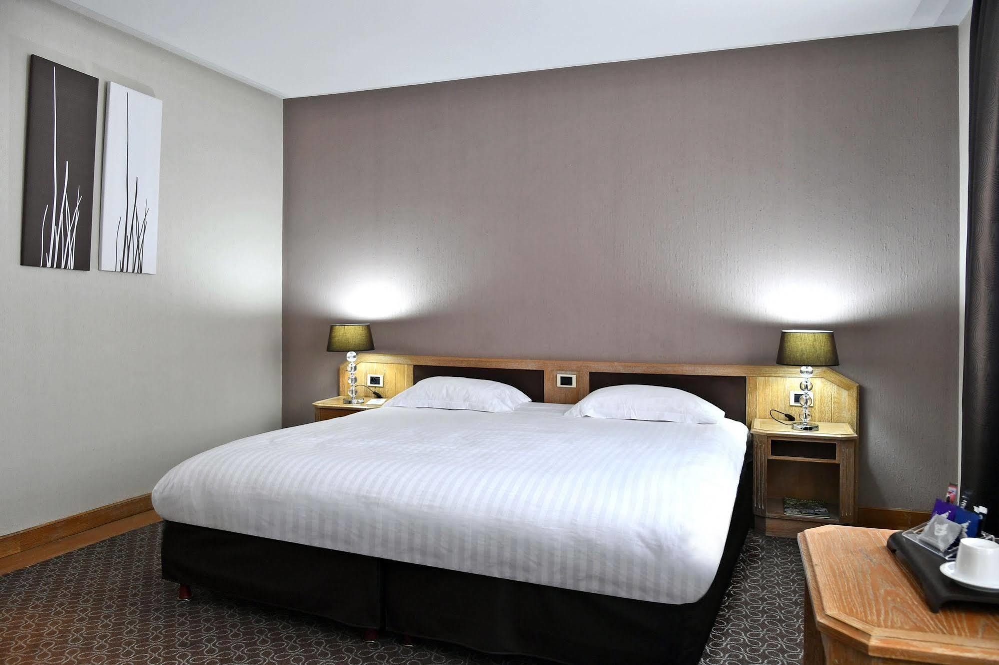 Le Grand Hotel Saint-Quentin (Aisne) Exterior foto