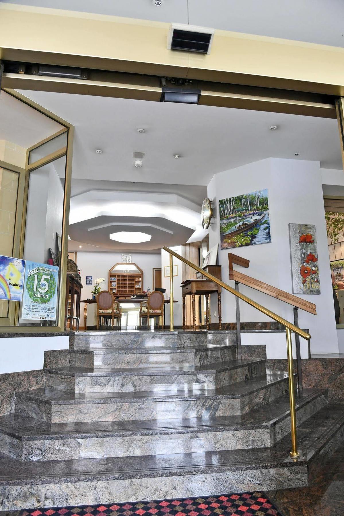 Le Grand Hotel Saint-Quentin (Aisne) Exterior foto