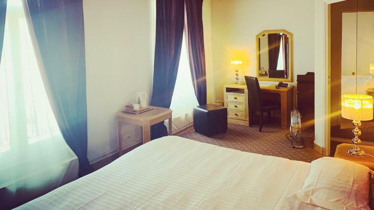 Le Grand Hotel Saint-Quentin (Aisne) Quarto foto